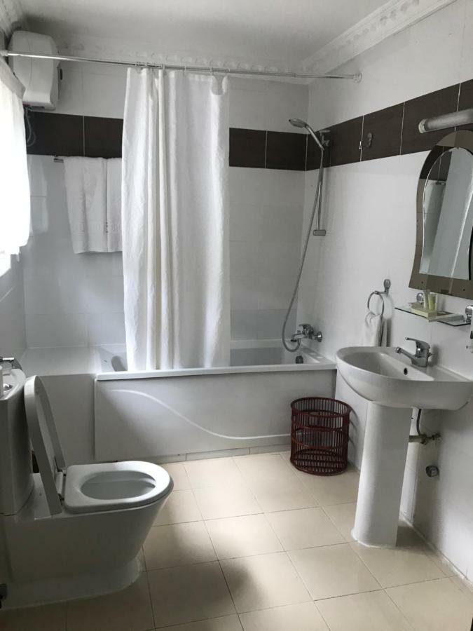 Airside Hotel Аккра Экстерьер фото